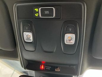 Renault Clio 1.6 E-TECH Hybrid 140 SE Edition 5dr Auto