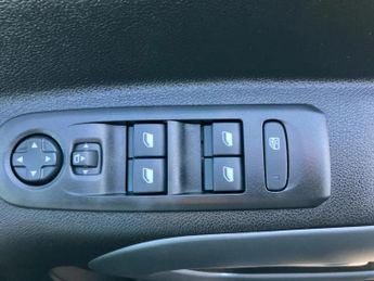 Vauxhall Combo Life Combo Life 100kW Ultimate XL 52kWh 5dr Auto Estate