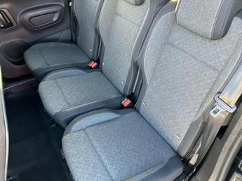 Vauxhall Combo Life Combo Life 100kW Ultimate XL 52kWh 5dr Auto Estate