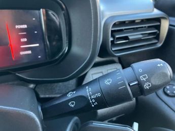 Vauxhall Combo Life Combo Life 100kW Ultimate XL 52kWh 5dr Auto Estate