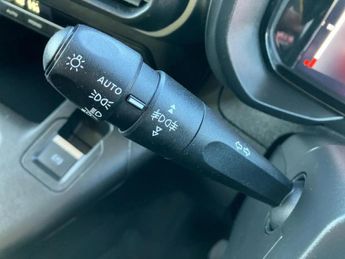 Vauxhall Combo Life Combo Life 100kW Ultimate XL 52kWh 5dr Auto Estate