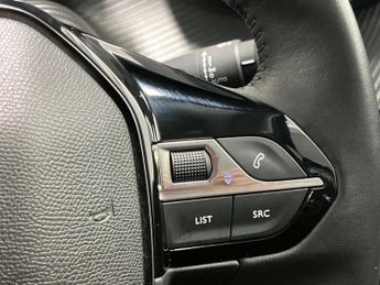 Peugeot 2008 100kW Allure Premium+ 50kWh 5dr Auto