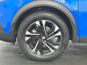 Peugeot 2008 100kW Allure Premium+ 50kWh 5dr Auto