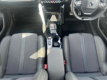 Peugeot 208 1.2 Hybrid 136 GT 5dr e-DSC6