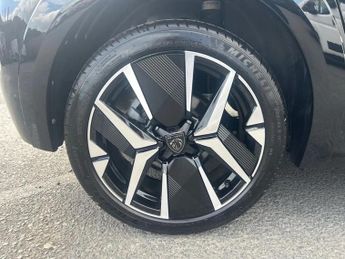 Peugeot 208 1.2 Hybrid 136 GT 5dr e-DSC6