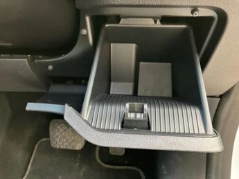 Ford Fiesta 1.0 EcoBoost Hybrid mHEV 125 Titanium 5dr Auto