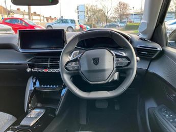 Peugeot 208 1.2 Hybrid 100 Allure 5dr e-DSC6