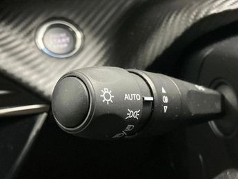 Peugeot 2008 100kW Allure 50kWh 5dr Auto
