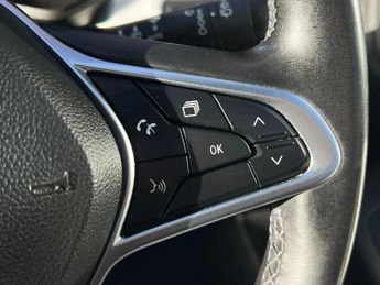 Renault Clio 1.6 E-TECH full hybrid 145 Techno 5dr Auto