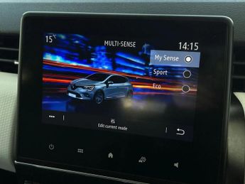 Renault Clio 1.6 E-TECH full hybrid 145 Techno 5dr Auto