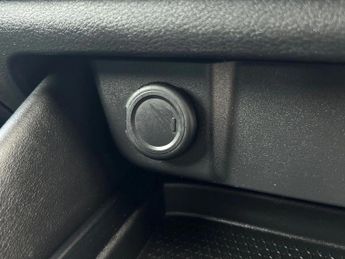 Nissan Qashqai 1.3 DiG-T MH 158 N-Connecta 5dr Xtronic