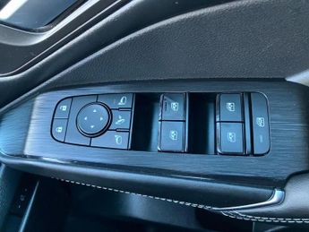 Nissan Qashqai 1.3 DiG-T MH 158 N-Connecta 5dr 4WD Xtronic