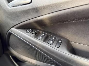 Vauxhall Crossland 1.5 Turbo D [120] Ultimate 5dr Auto