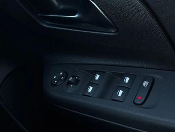 Vauxhall Corsa 100kW Design 50kWh 5dr Auto