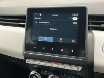 Renault Clio 1.6 E-TECH full hybrid 145 Techno 5dr Auto