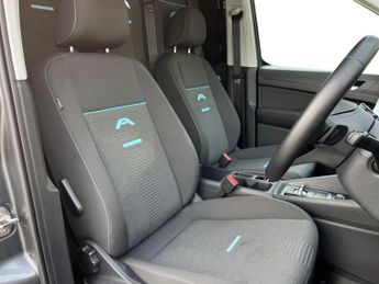 Ford Transit Connect 1.5 EcoBoost PHEV 150 Active FlexCab Van Auto