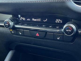Mazda Mazda3 2.5 e-Skyactiv G MHEV 140 Exclusive-Line 5dr Auto