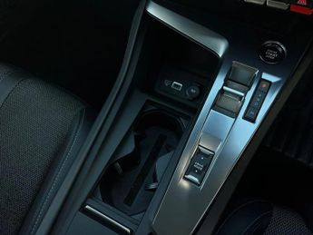 Peugeot 308 1.2 PureTech Allure Premium 5dr EAT8