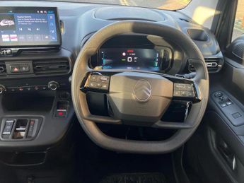 Citroen Berlingo 100kW Plus M 52kWh 5dr Auto
