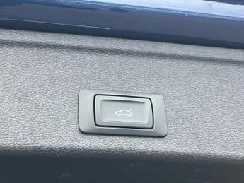 Audi A4 40 TDI Quattro Black Edition 5dr S Tronic