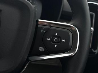 Volvo Xc40 2.0 B4P Inscription 5dr AWD Auto [7 speed]