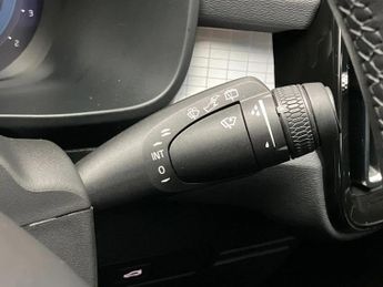 Volvo Xc40 2.0 B3P Core 5dr Auto