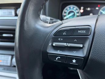 Hyundai Kona 100kW Premium 39kWh 5dr Auto