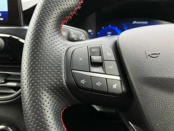 Ford Kuga 2.0 EcoBlue 190 ST-Line X 5dr Auto AWD