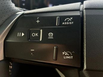 Vauxhall Grandland 1.2 Hybrid [136] Ultimate 5dr e-DCT6 [Pan Roof]