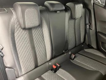 Peugeot 2008 1.2 PureTech 130 Allure 5dr EAT8