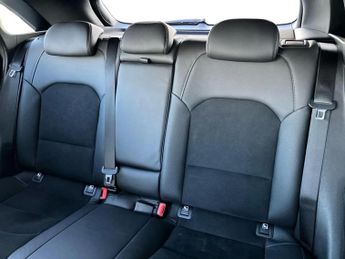 Kia Ceed 1.5T GDi ISG GT-Line S 5dr Auto