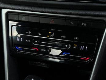 Volkswagen T-Roc 1.5 TSI Life 5dr DSG