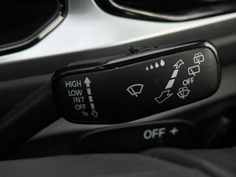 Volkswagen T-Roc 1.5 TSI Life 5dr DSG