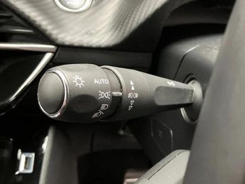 Peugeot 2008 100kW GT Premium 50kWh 5dr Auto