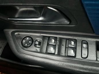 Citroen C4 100kW Shine Plus 50kWh 5dr Auto