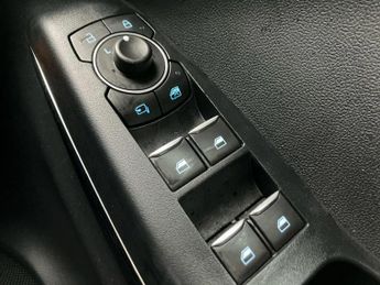 Ford Puma 1.0 EcoBoost Hybrid mHEV Titanium 5dr DCT