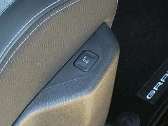 Vauxhall Grandland 157kW GS 73kWh 5dr Auto