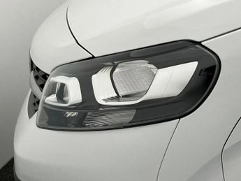 Vauxhall Vivaro Life 100kW Combi L 50kWh 5dr Auto