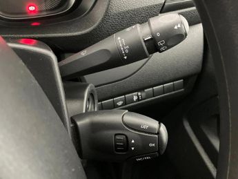 Vauxhall Vivaro Life 100kW Combi L 50kWh 5dr Auto