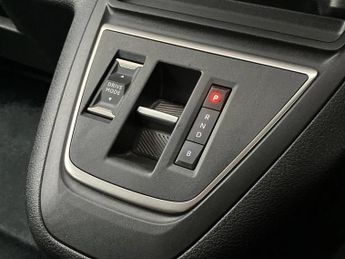 Vauxhall Vivaro Life 100kW Combi L 50kWh 5dr Auto