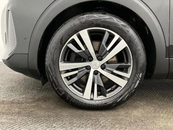 Peugeot 3008 1.6 Hybrid4 300 Allure Premium+ 5dr e-EAT8