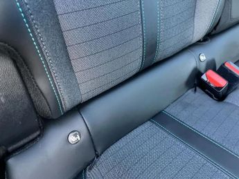 Peugeot 2008 100kW Allure Premium+ 50kWh 5dr Auto