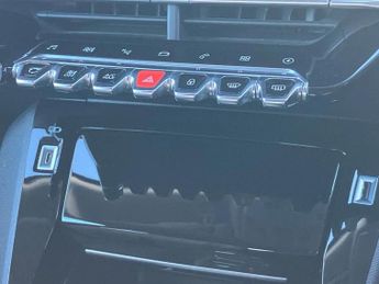 Peugeot 2008 100kW Allure Premium+ 50kWh 5dr Auto