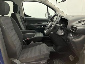 Vauxhall Combo Life 100kW SE 50kWh 5dr Auto
