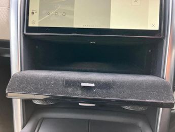 Land Rover Discovery 3.0 D250 R-Dynamic SE 5dr Auto