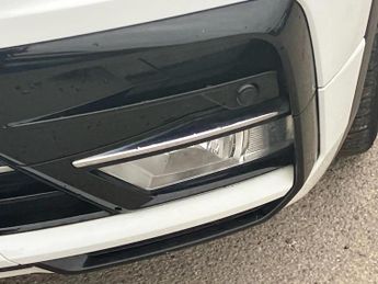 Volkswagen Tiguan 2.0 TDi 150 4Motion R-Line 5dr DSG