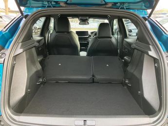 Peugeot 2008 115kW GT 54kWh 5dr Auto