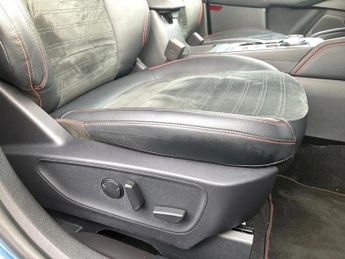 Ford Kuga 2.0 EcoBlue 190 ST-Line X Edition 5dr Auto AWD