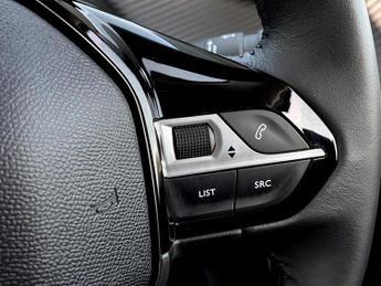 Peugeot 208 100kW Allure 50kWh 5dr Auto