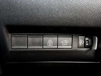 Peugeot 208 100kW Allure 50kWh 5dr Auto